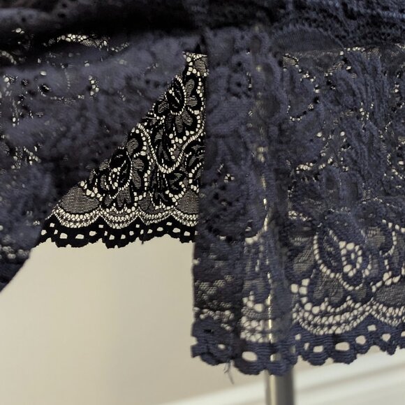 Vanity Fair Black Slip Skirt with Lace Hem - Size M - Picture 3 of 9